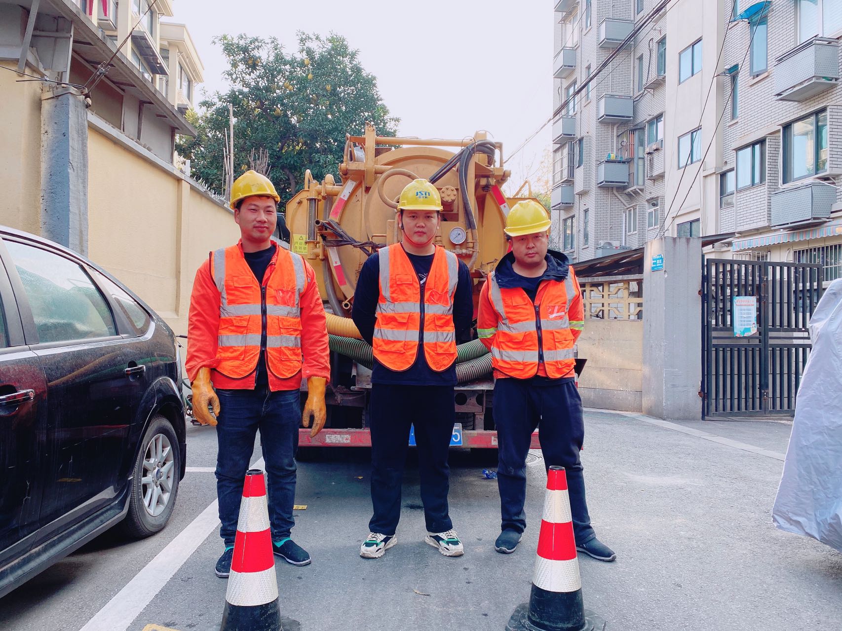 宁海路南京某小区管道清淤检测施工